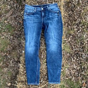 Silvers Avery Skinny Jeans